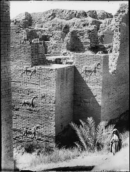 巴比伦吼狮浅浮雕墙砖Striding Lion of Babylon